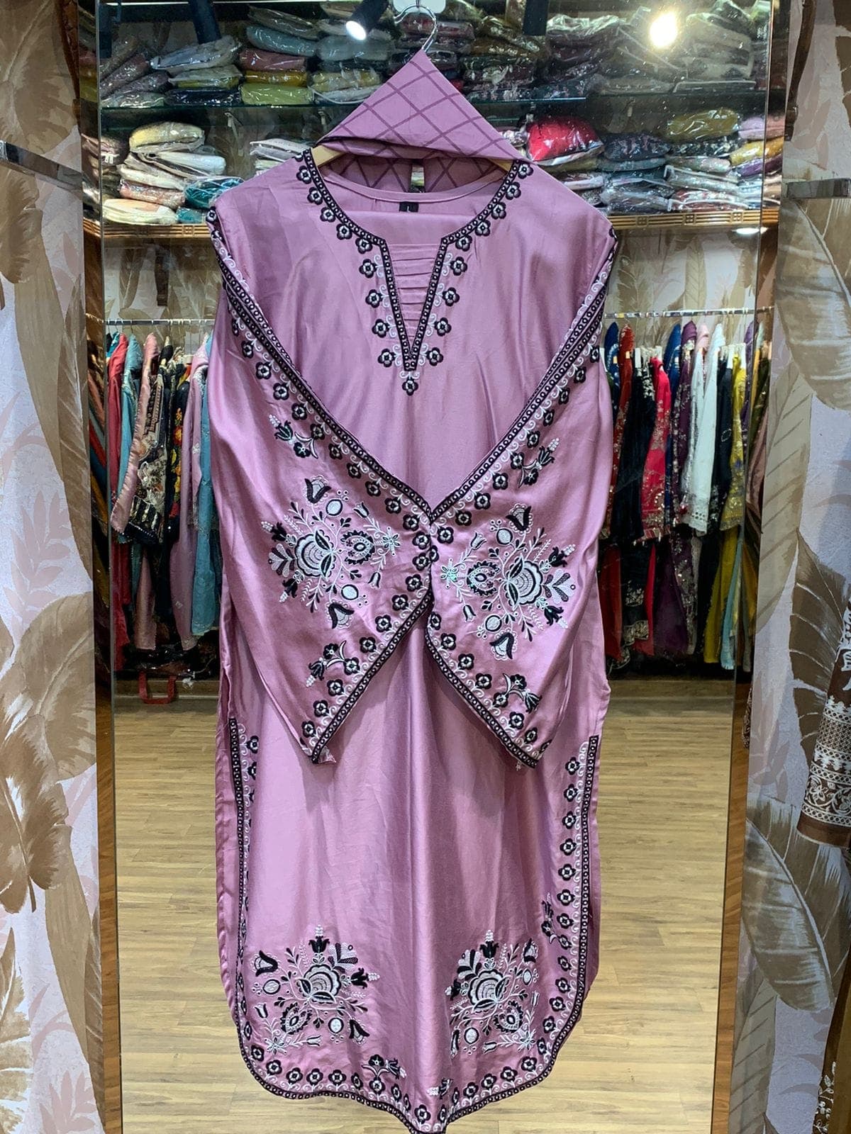 Dusty Pink Embroidered Lawn 3-Piece Suit